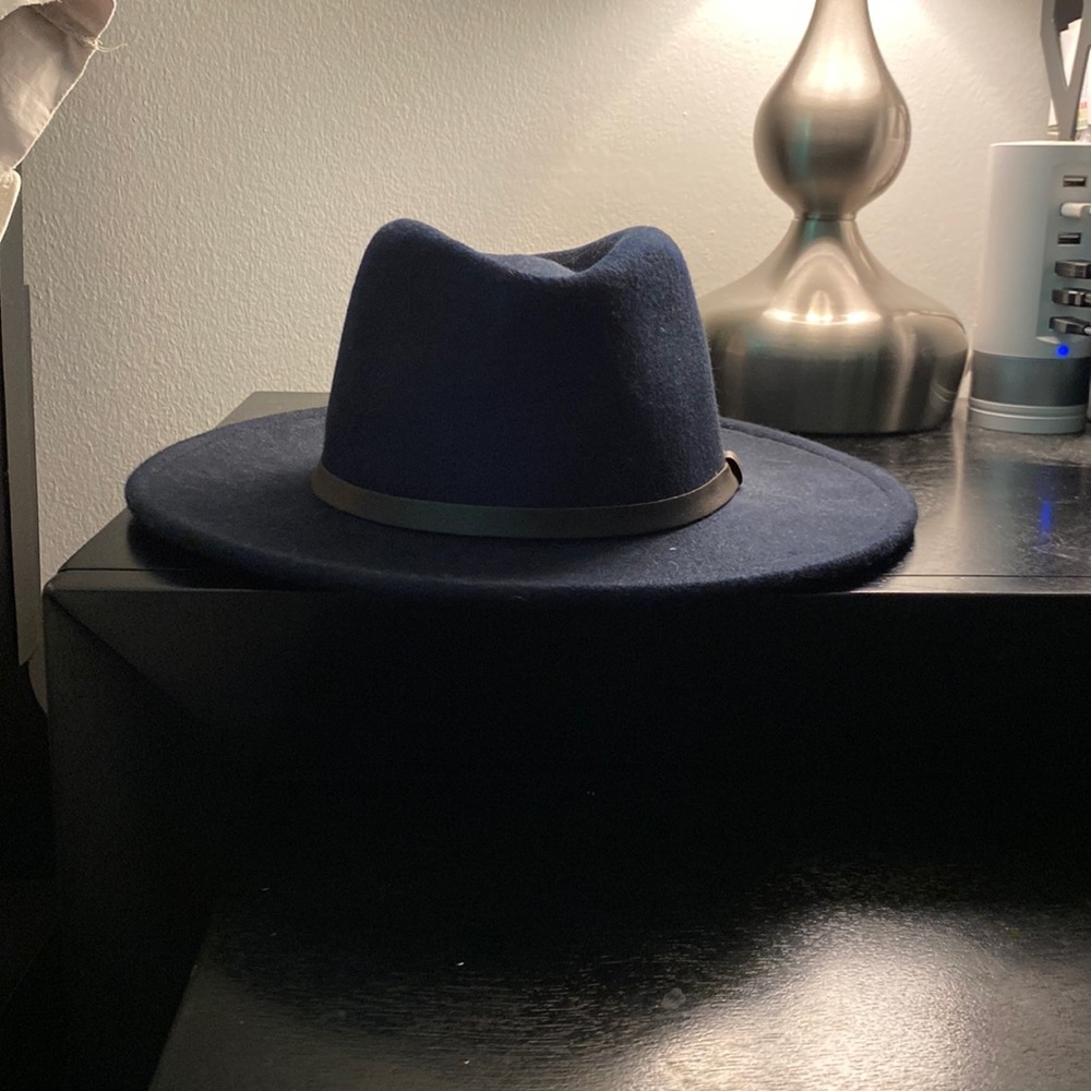 Goodfellow Hat. Navy Blue. Size M/L